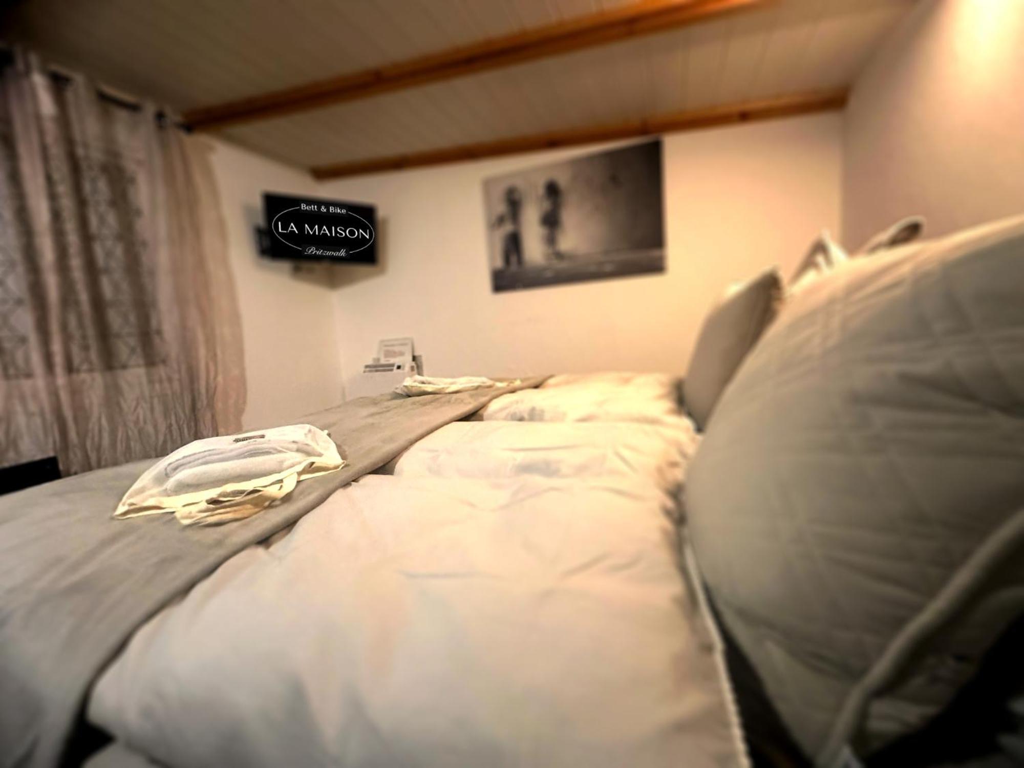 La Maison Pritzwalk - Bett & Bike Esterno foto